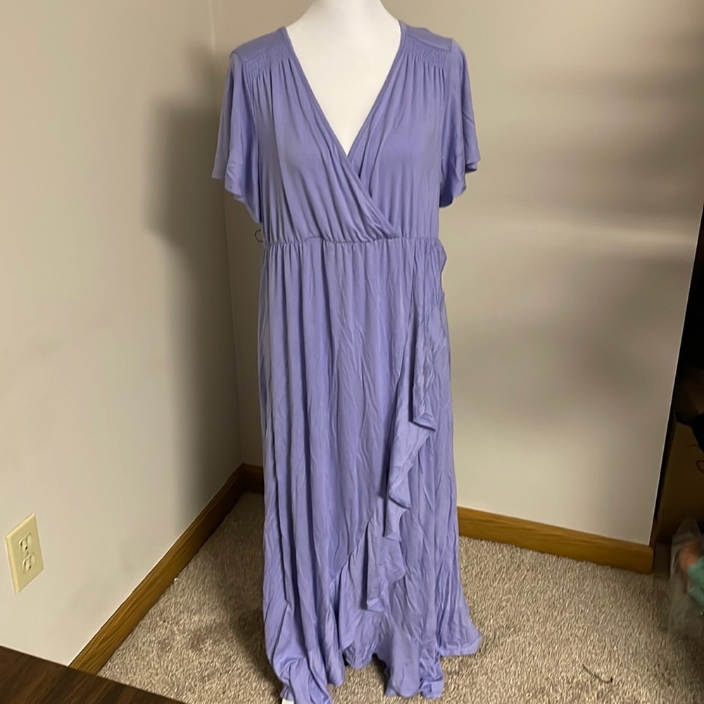 NWOT Isabel Maternity Maxi Dress